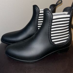 Catherine malandrino rain boots